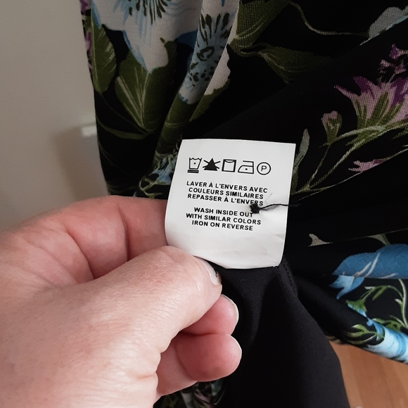 Le Chateau Floral Knit Asymmetrical Midi Dress XXL - Picture 8 of 11